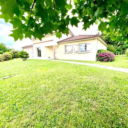 La Garde Familiale Et Spacieuse Couzeix Экстерьер фото