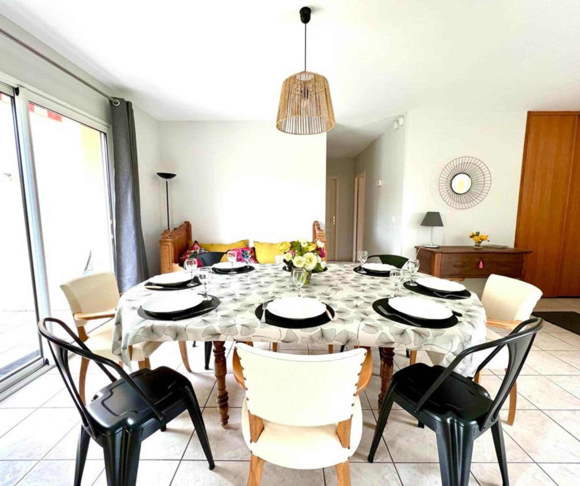 La Garde Familiale Et Spacieuse Couzeix Экстерьер фото
